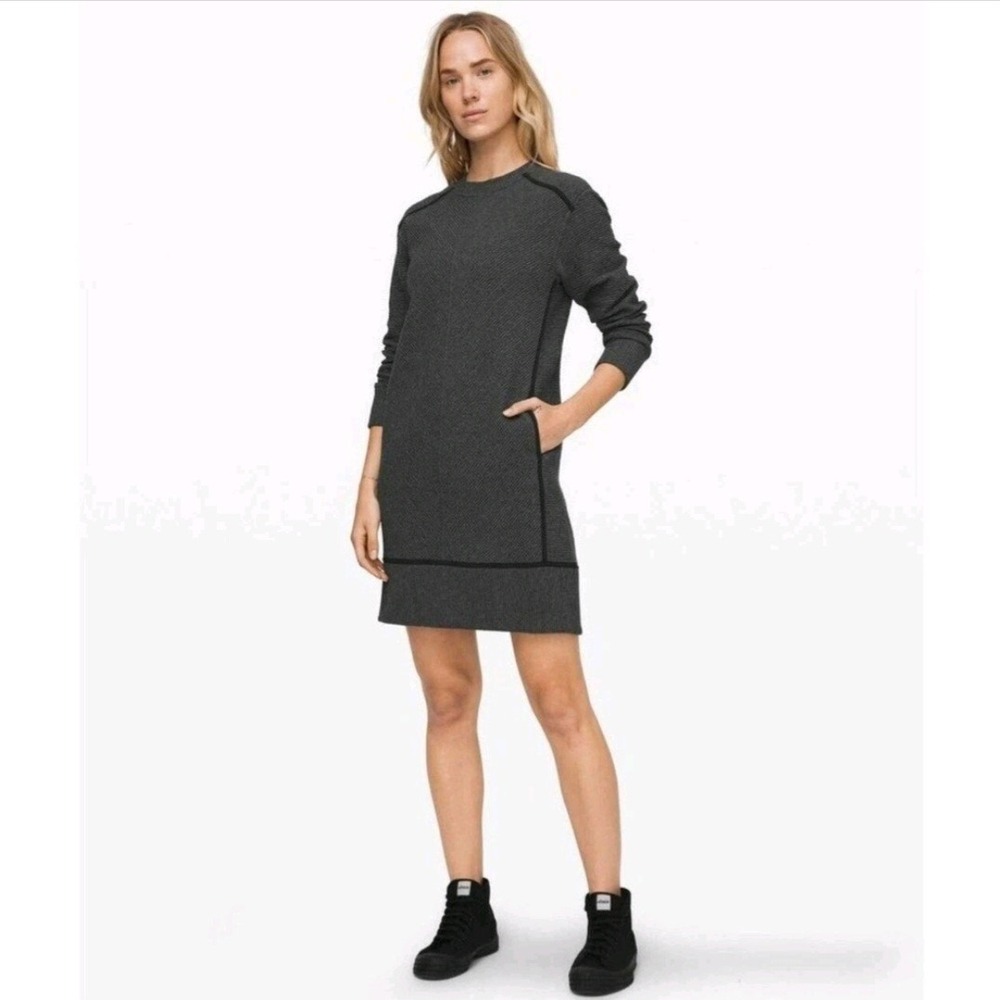 Lululemon Athletica On Repeat Dress Womens Size 6 Gray Logo LW8A75S EUC
